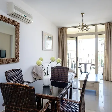 City Iii Apartament